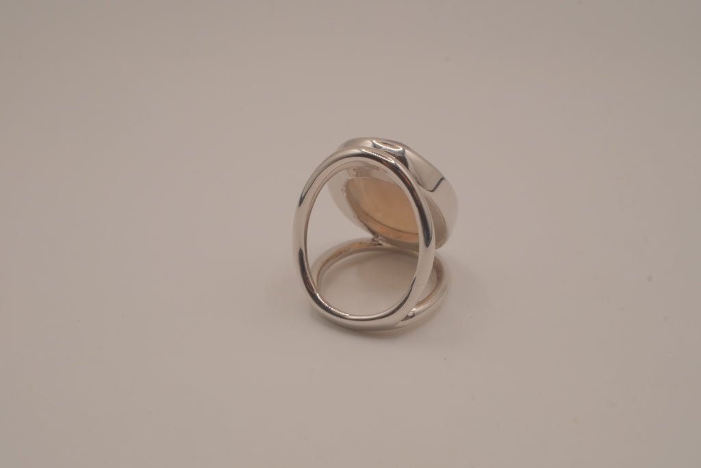 Vintage Lia Sophia Oval statement ring