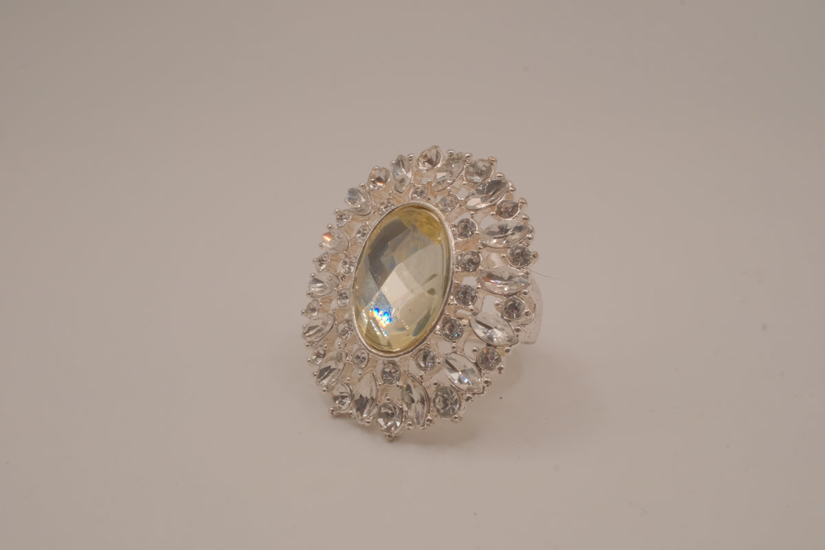 Vintage oversized oval cocktail ring