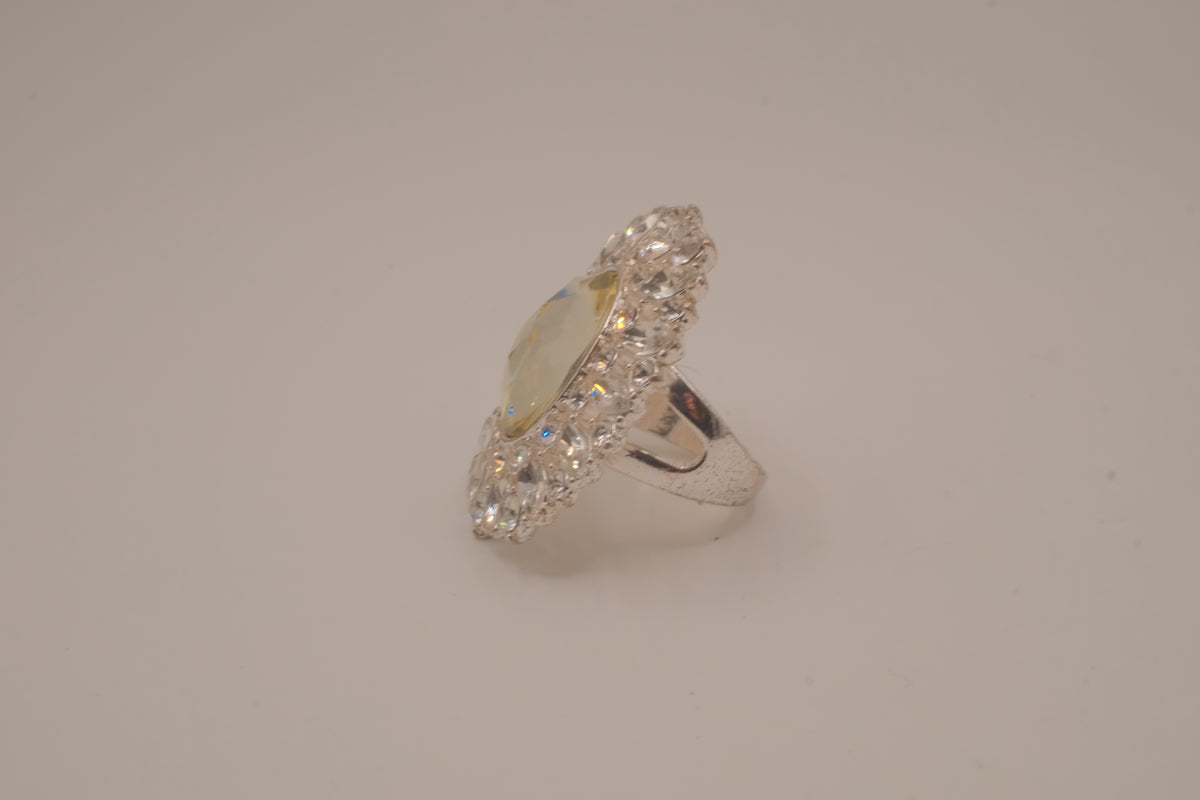 Vintage oversized oval cocktail ring