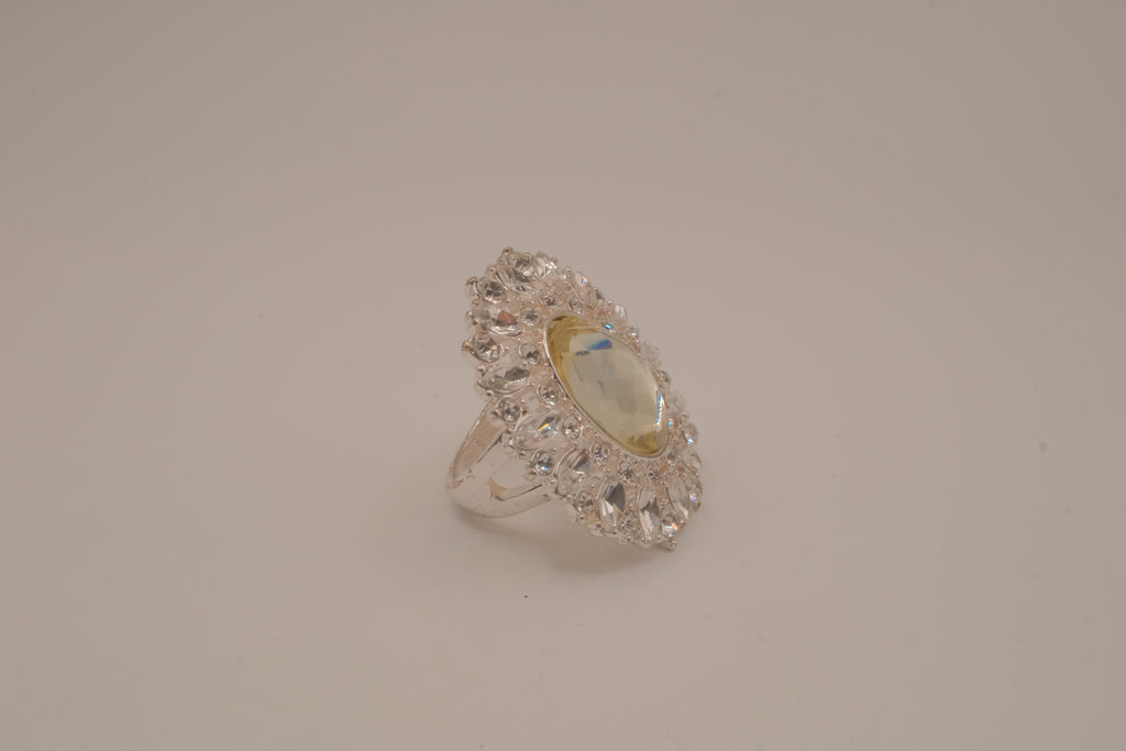 Vintage oversized oval cocktail ring
