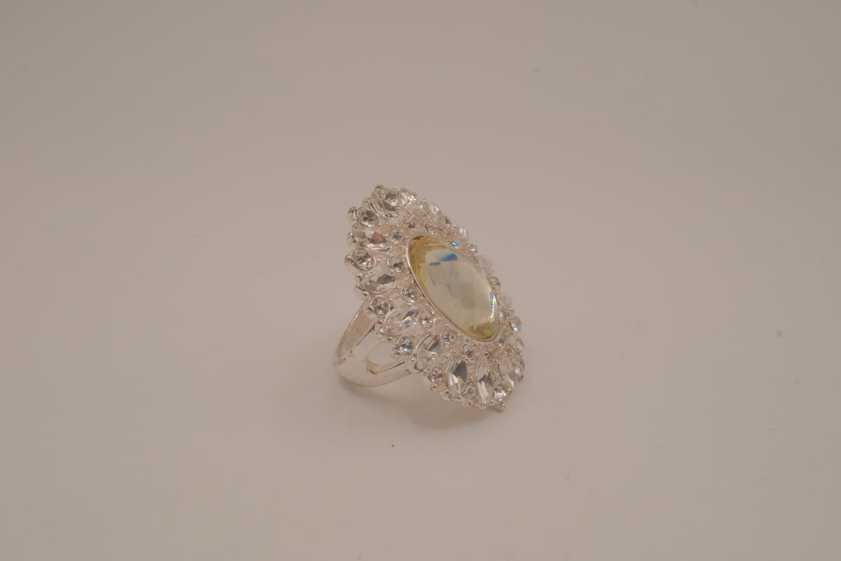 Vintage oversized oval cocktail ring