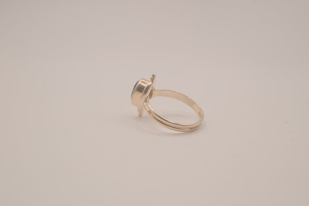 Vintage Sterling silver Oval cut Blue Topaz ring