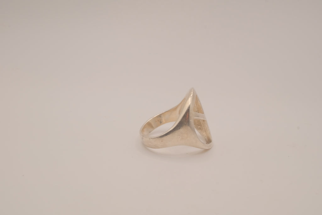 Vintage Sterling silver Peace sign ring