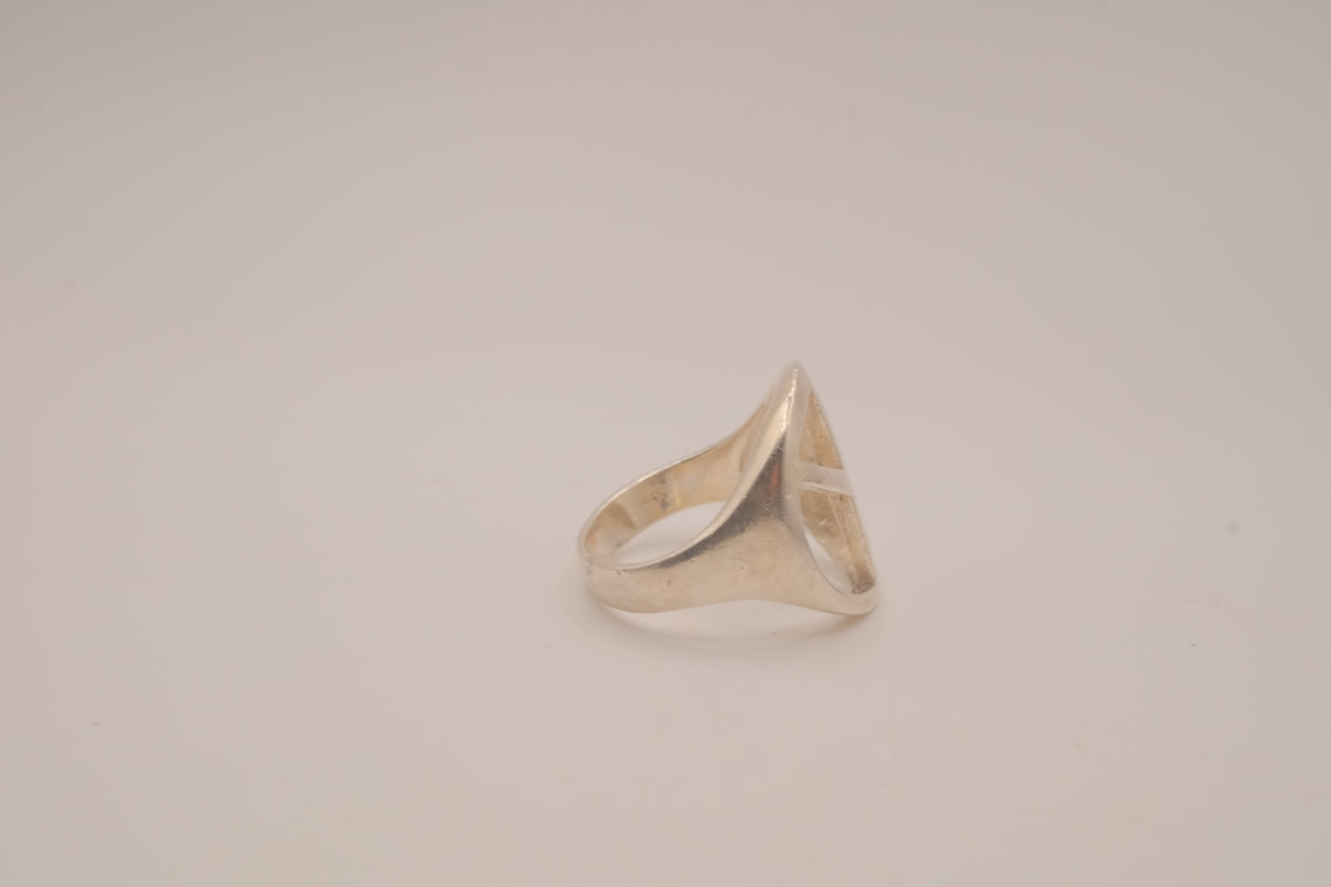 Vintage Sterling silver Peace sign ring