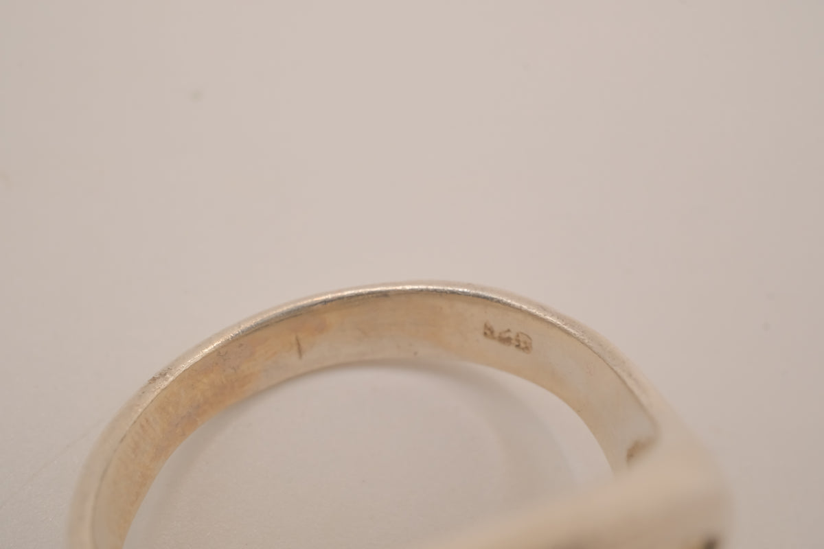 Vintage Sterling silver Peace sign ring