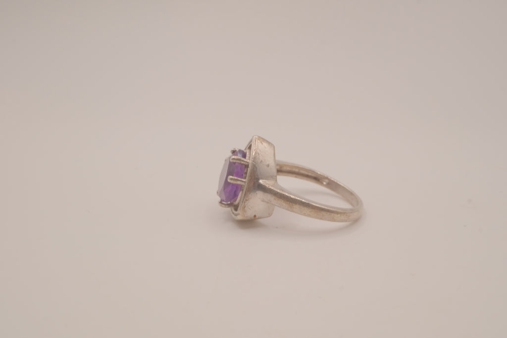 Vintage Sterling silver Amethyst statement ring