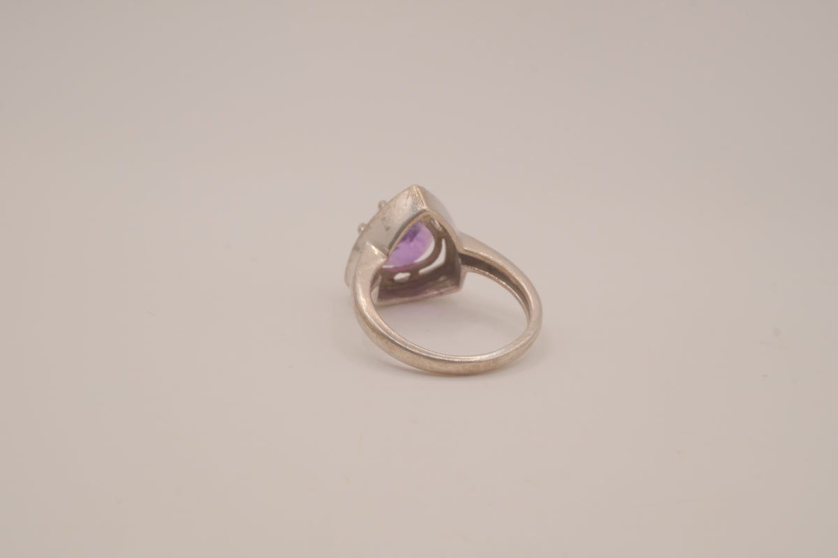 Vintage Sterling silver Amethyst statement ring