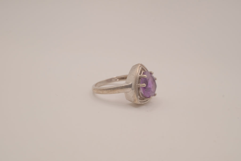 Vintage Sterling silver Amethyst statement ring