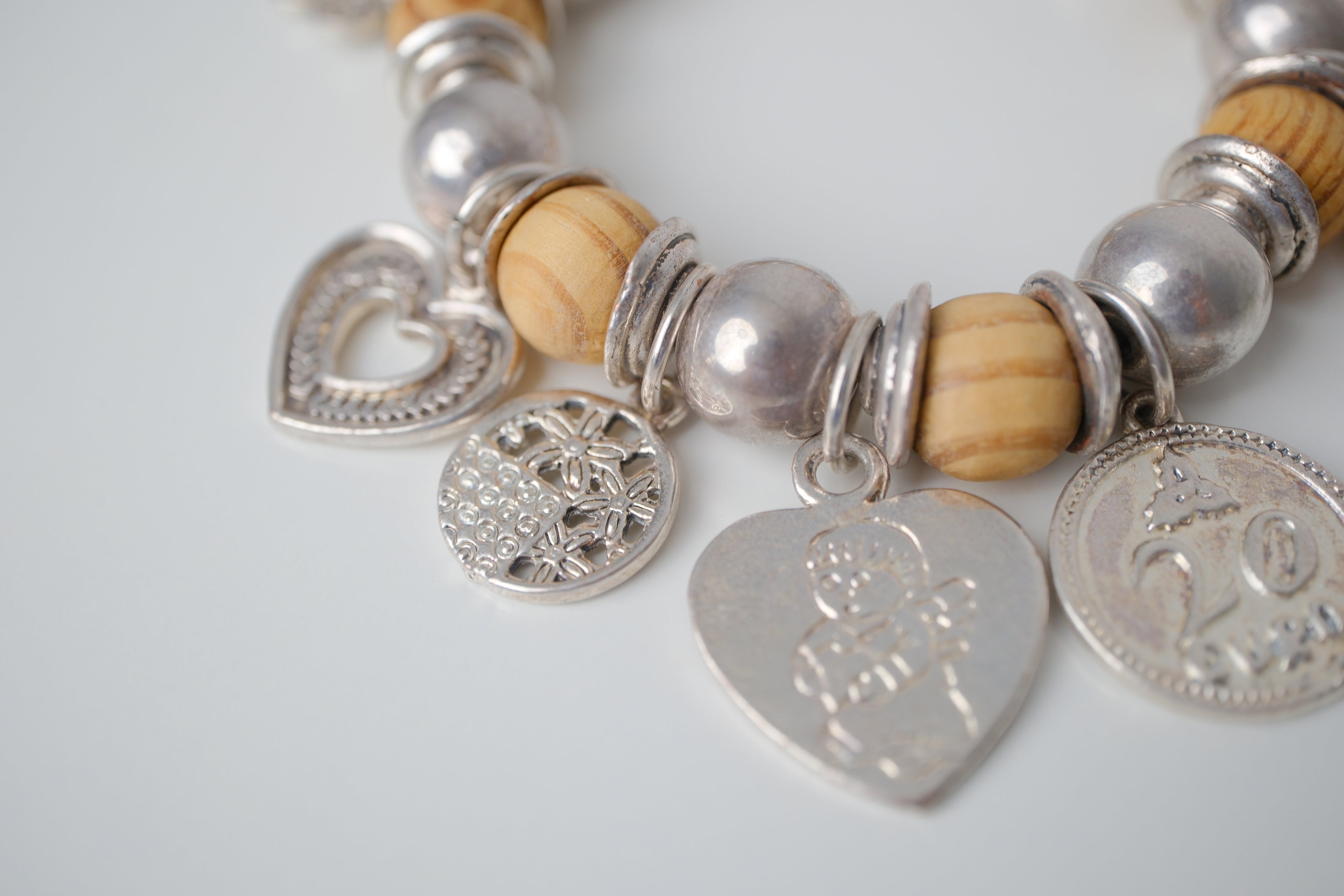 Vintage Wood and Silver tone streach bracelet