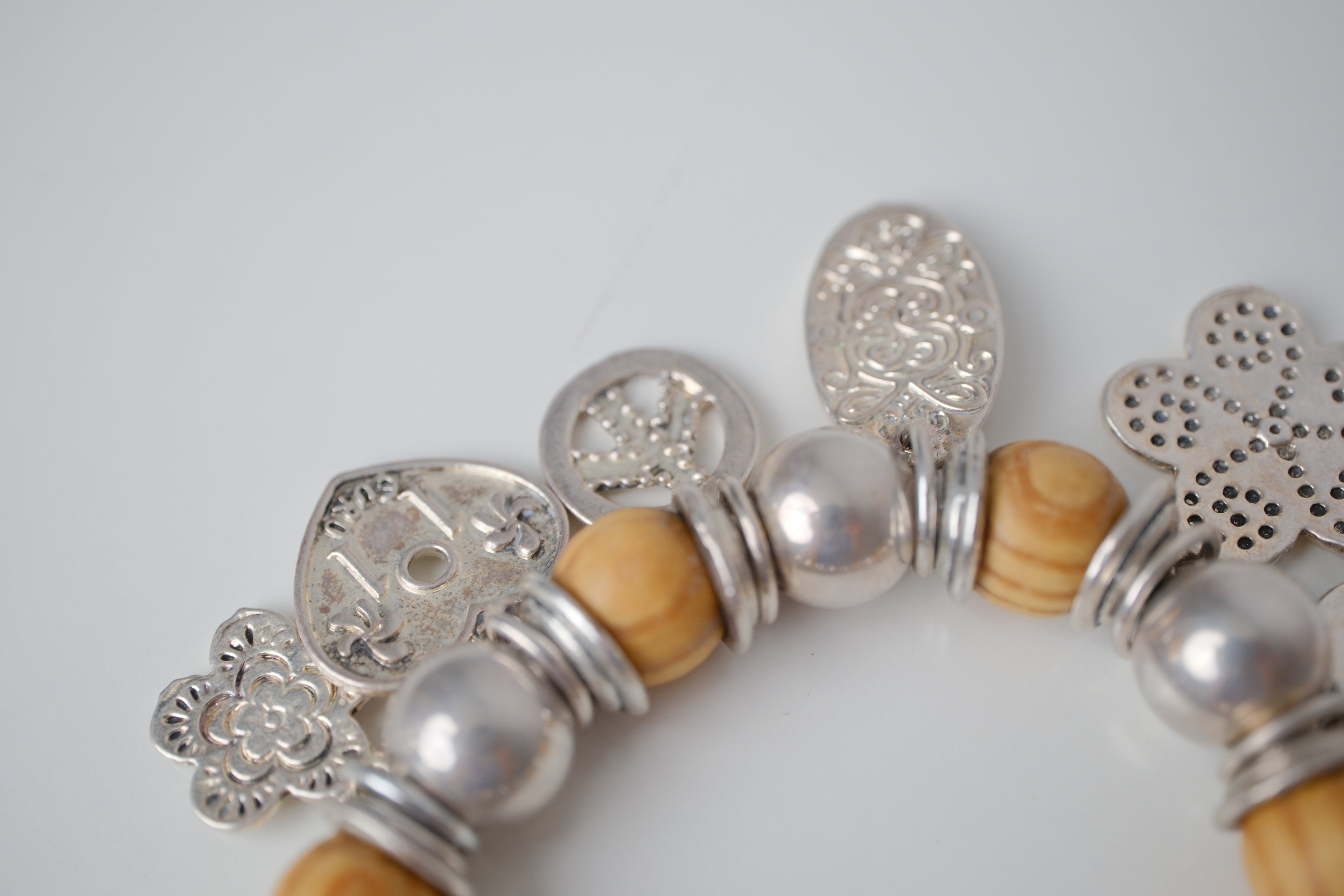 Vintage Wood and Silver tone streach bracelet