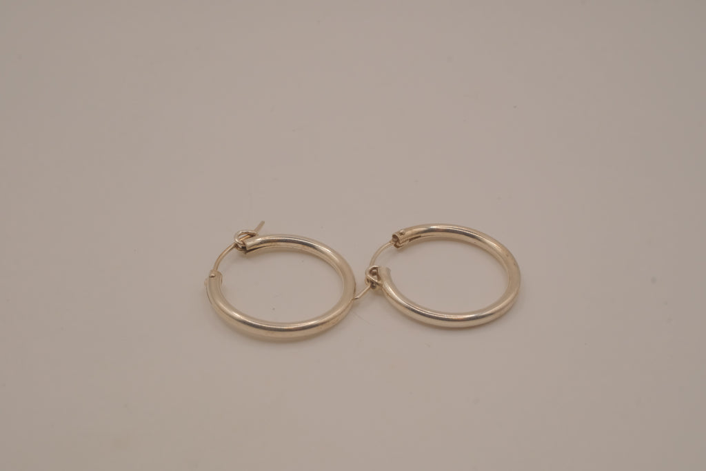 Classic Sterling silver hoop earrings&nbsp;