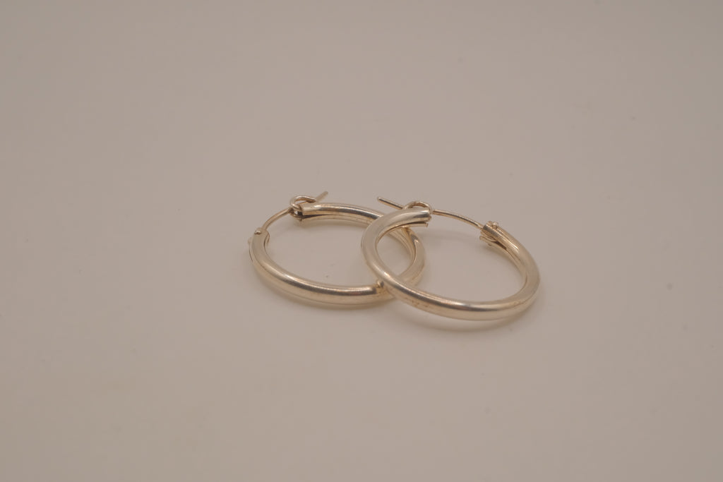 Classic Sterling silver hoop earrings&nbsp;