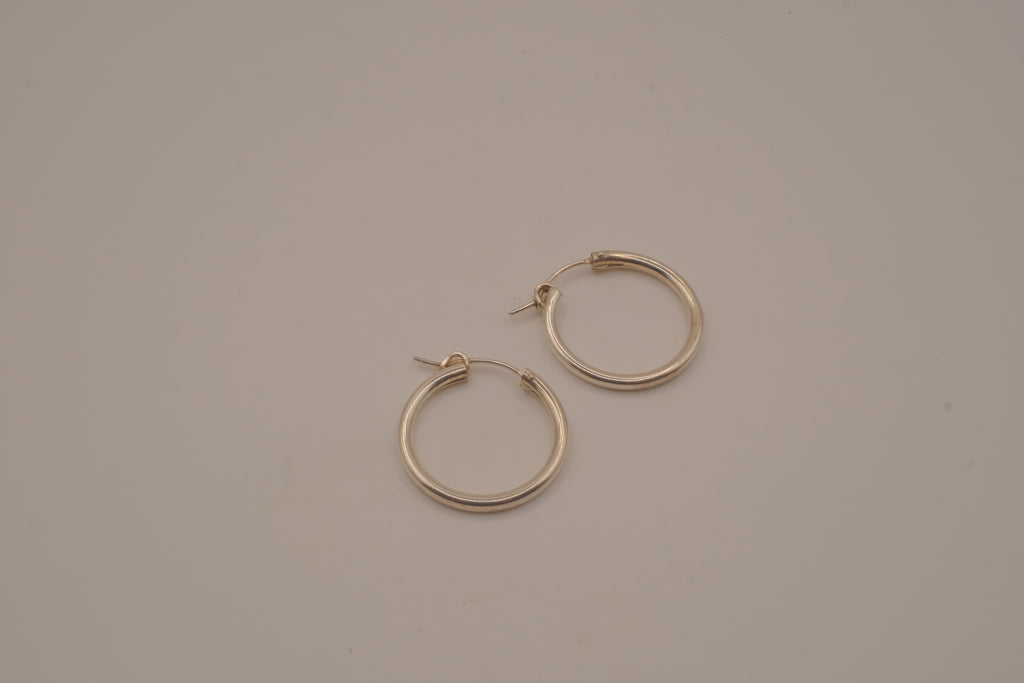 Classic Sterling silver hoop earrings&nbsp;