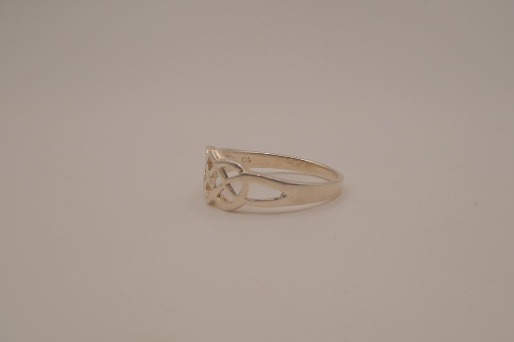 Sterling silver Celtic knot ring