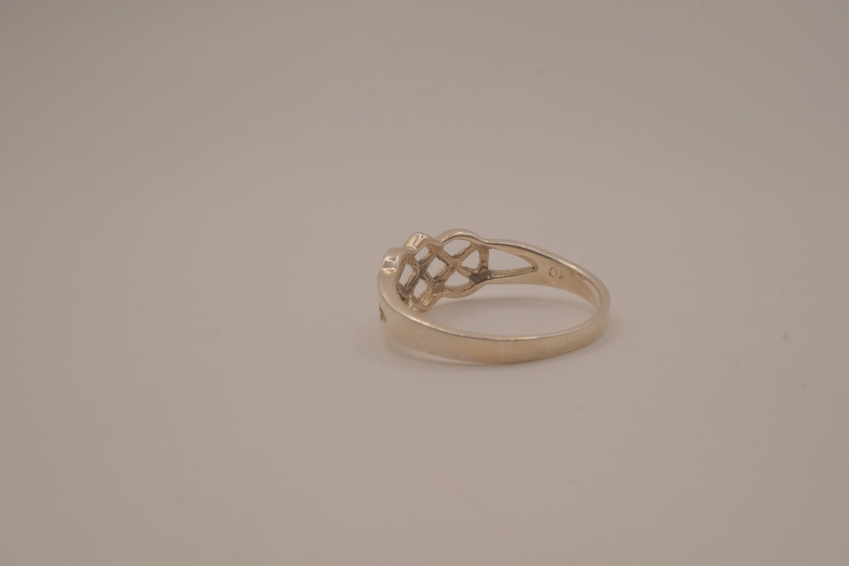 Sterling silver Celtic knot ring