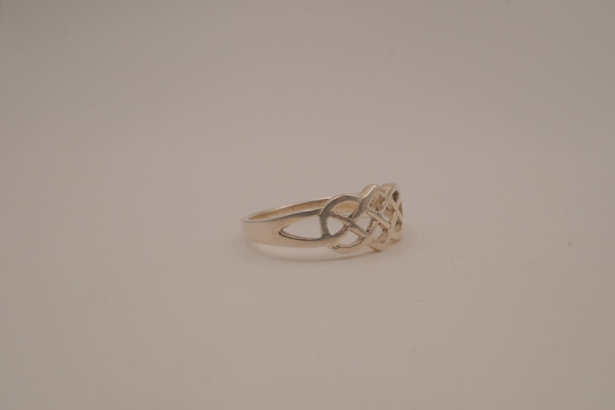 Sterling silver Celtic knot ring