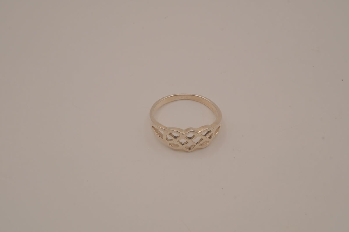 Sterling silver Celtic knot ring