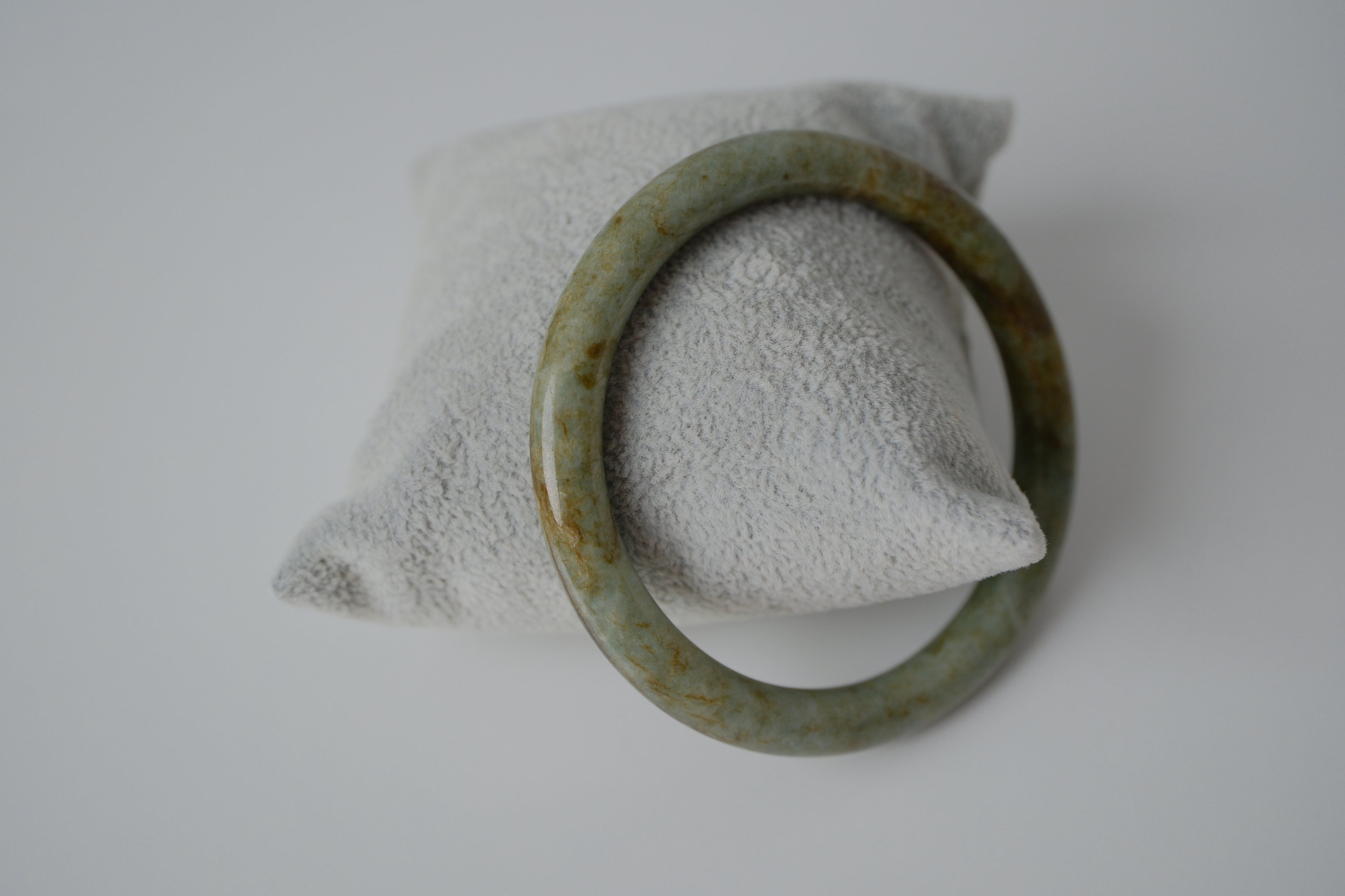Natural Jadeite 'Moss in Snow" Bangle