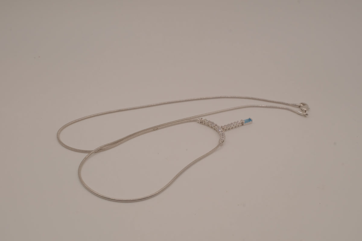 Vintage White and Blue rhinestones Y necklace