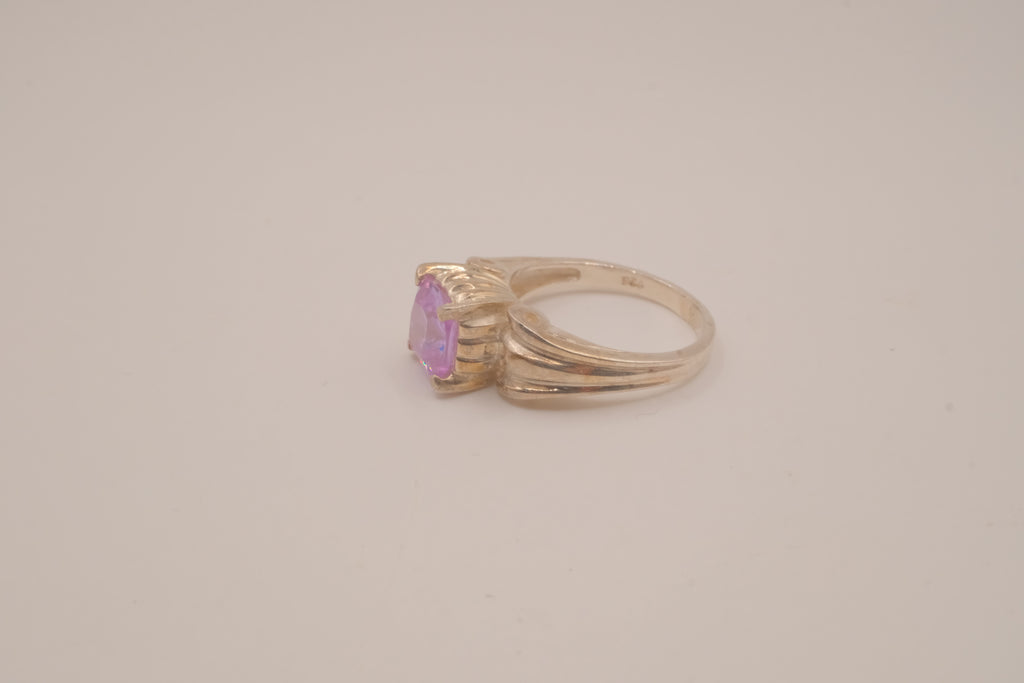Vintage Sterling silver Lavender amethyst gemstone solitaire ring
