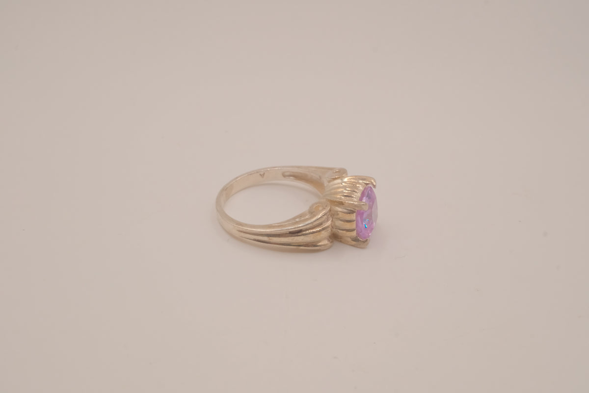 Vintage Sterling silver Lavender amethyst gemstone solitaire ring