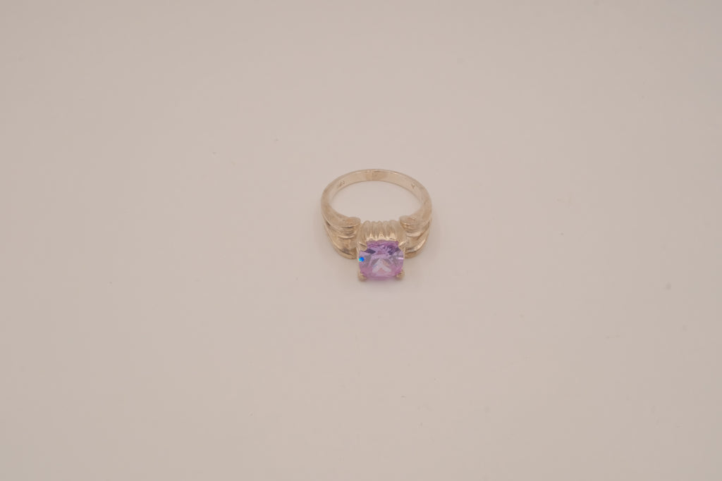 Vintage Sterling silver Lavender amethyst gemstone solitaire ring