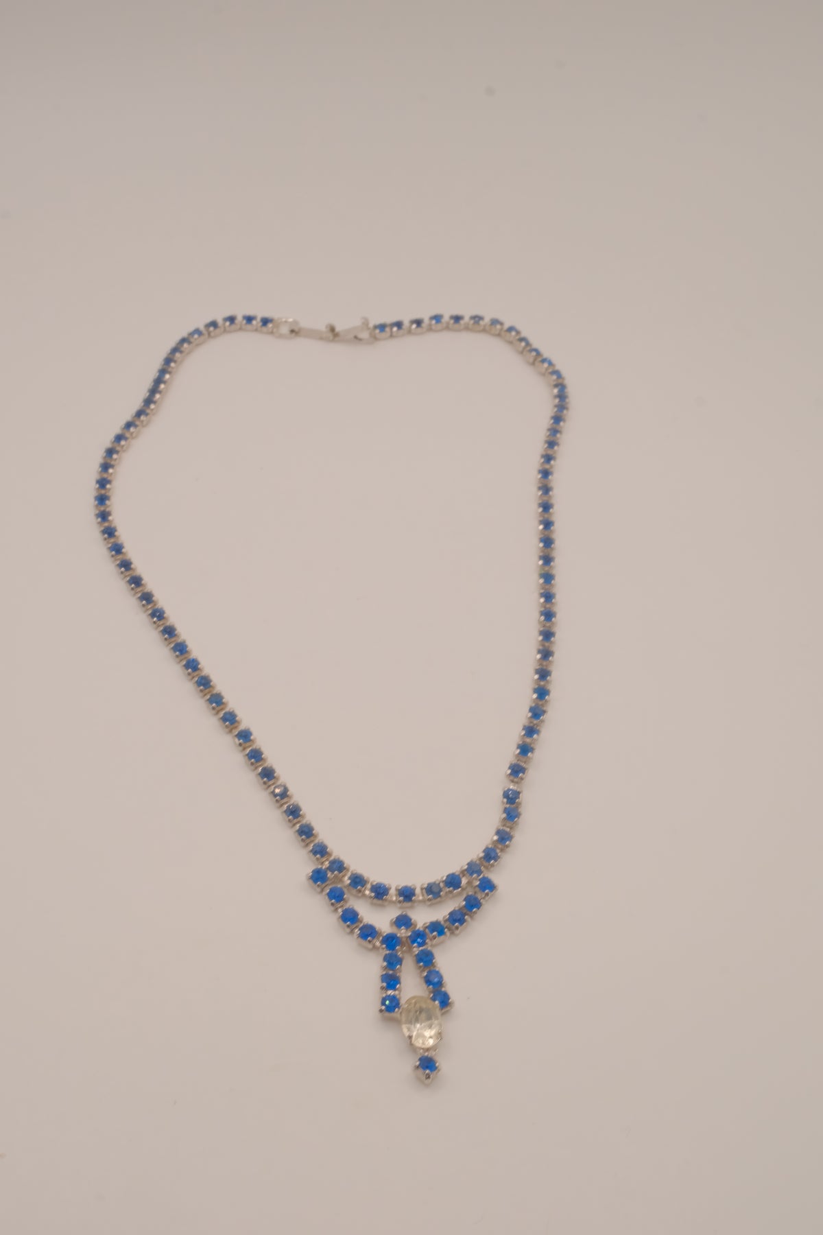 Vintage mid century Cobalt blue rhinestones necklace