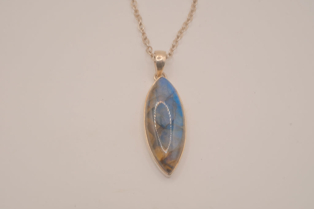 Sterling silver marquise-cut labradorite pendant necklace