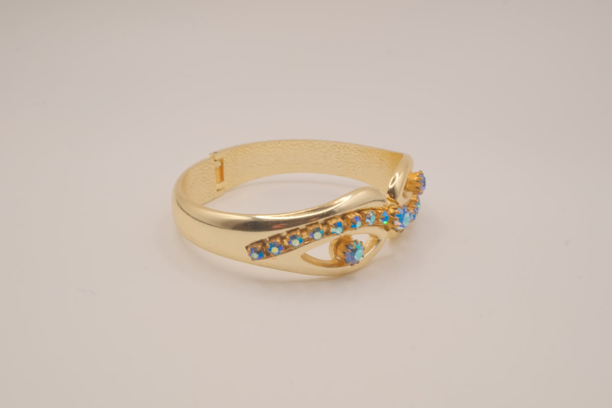 Vintage mid-century hinged clamper cuff bracelet