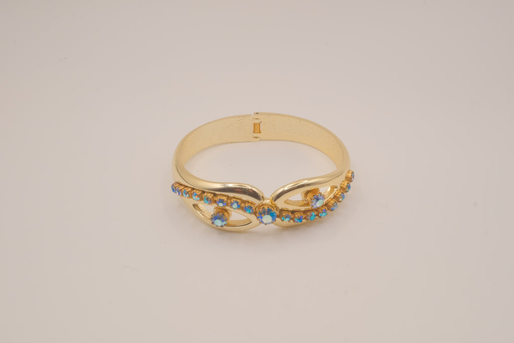 Vintage mid-century hinged clamper cuff bracelet
