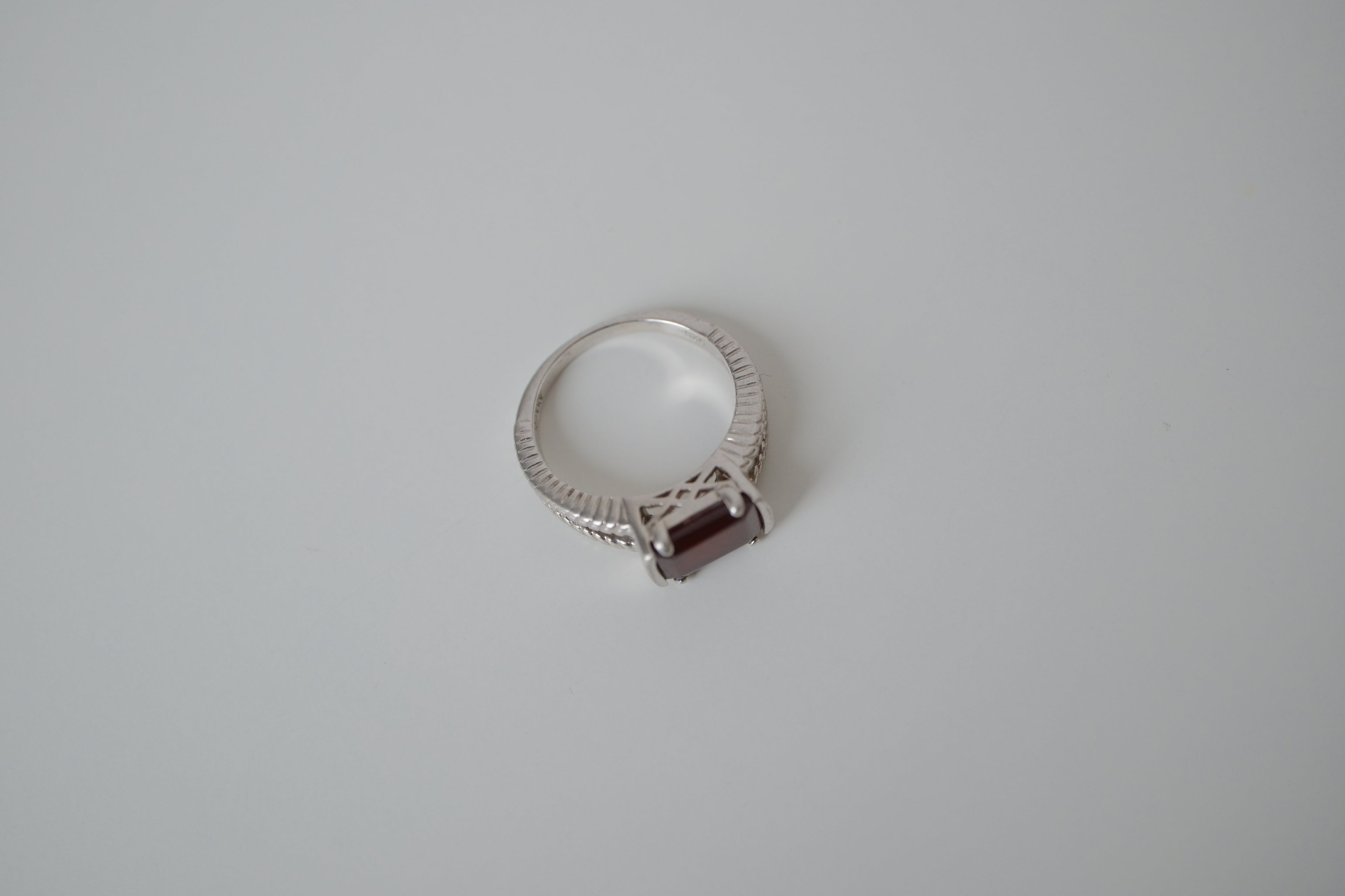 Vintage NVC sterling silver garnet solitaire ring