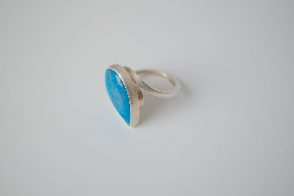 Vintage Sterling silver Blue Turquoise Tear drop ring