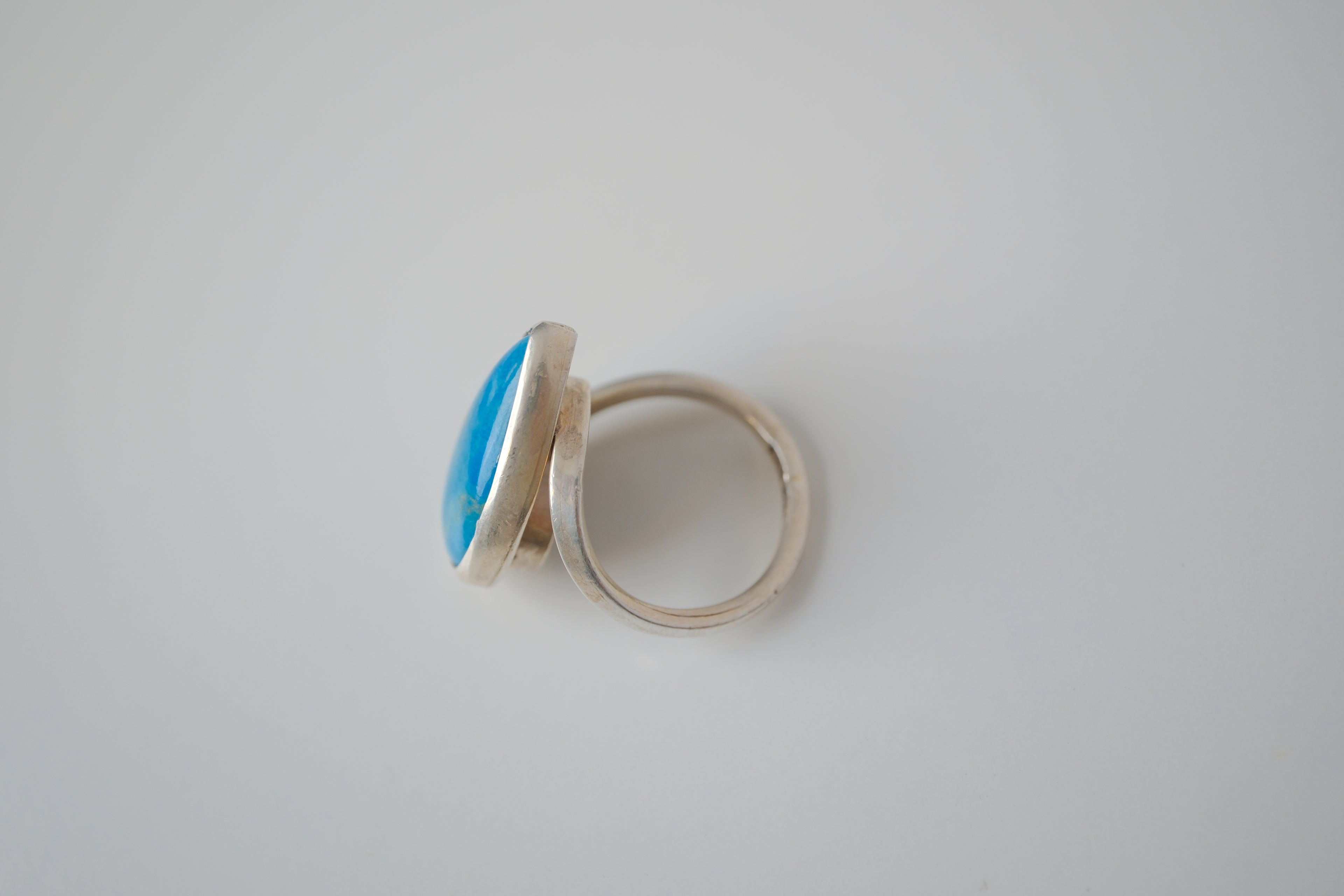 Vintage Sterling silver Blue Turquoise Tear drop ring