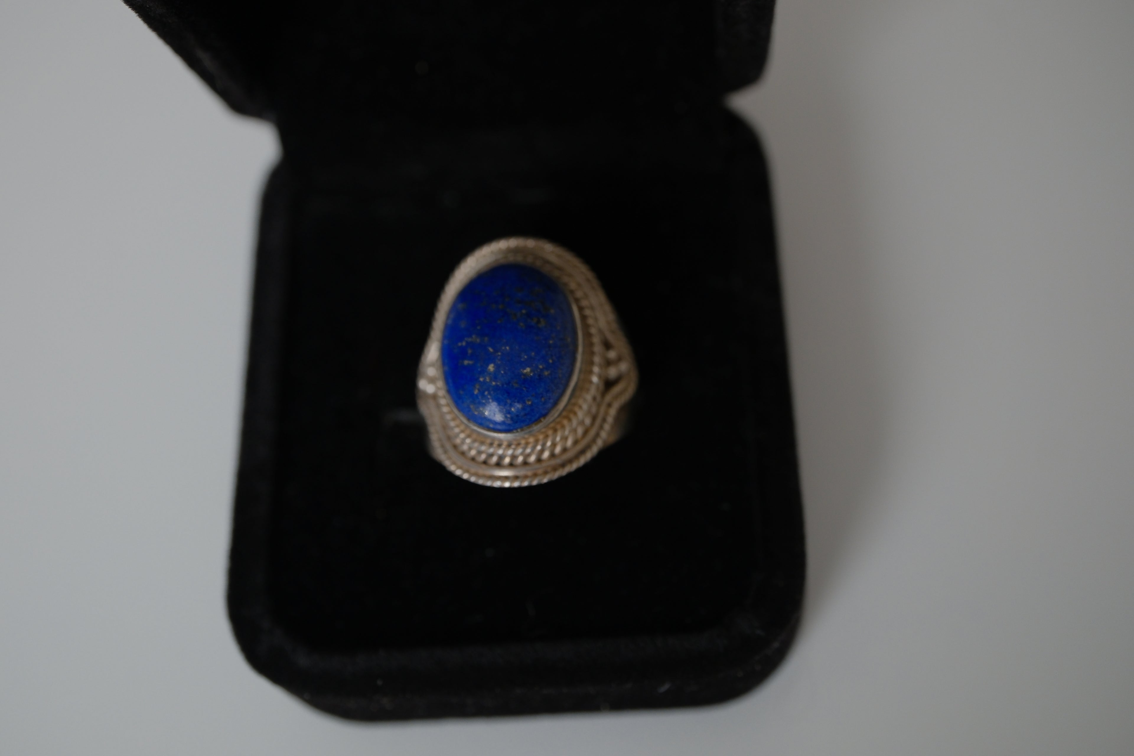 Vintage Sterling silver Lapis Lazuli ring