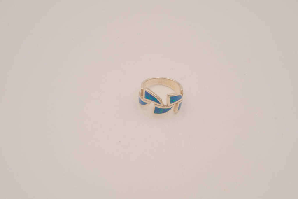Sterling silver blue opal inlays ring