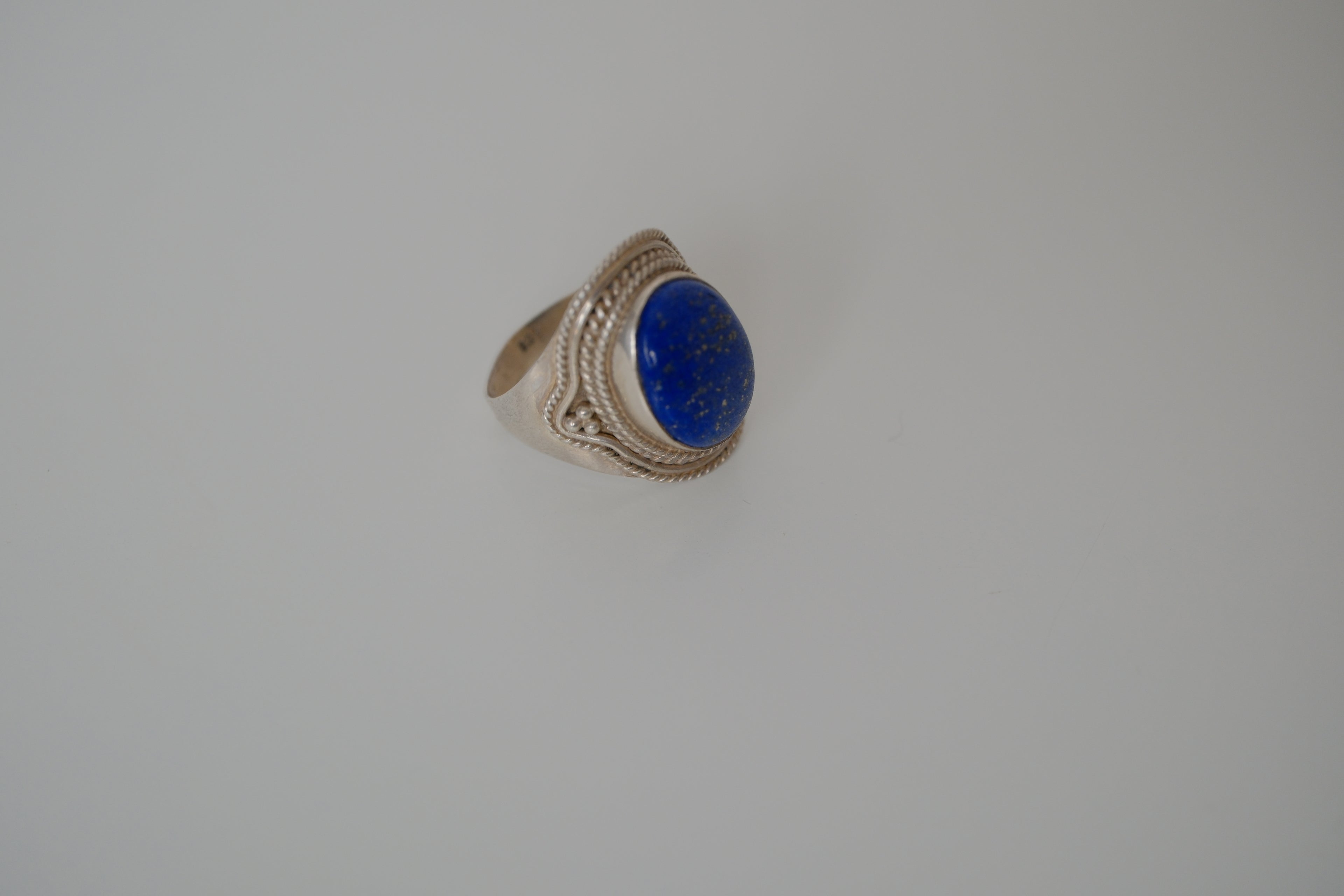 Vintage Sterling silver Lapis Lazuli ring