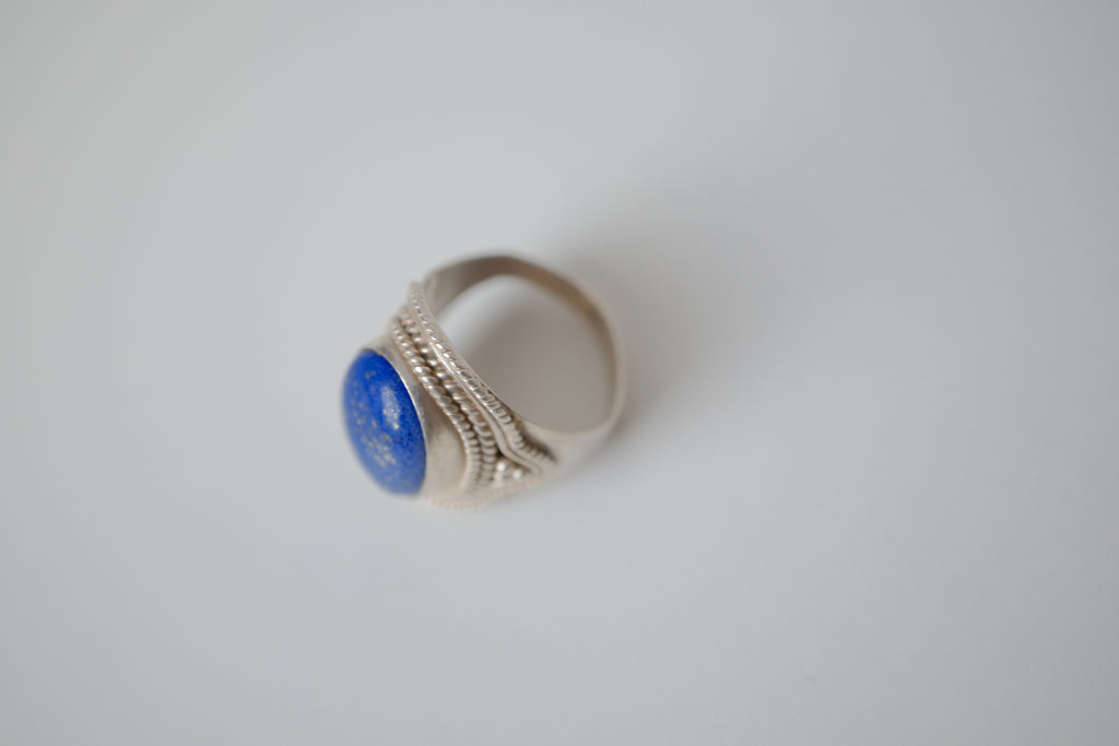 Vintage Sterling silver Lapis Lazuli ring