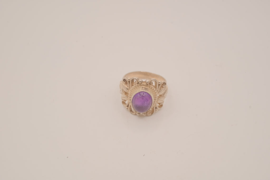 Vintage Sterling silver Amethyst Filigree Ring