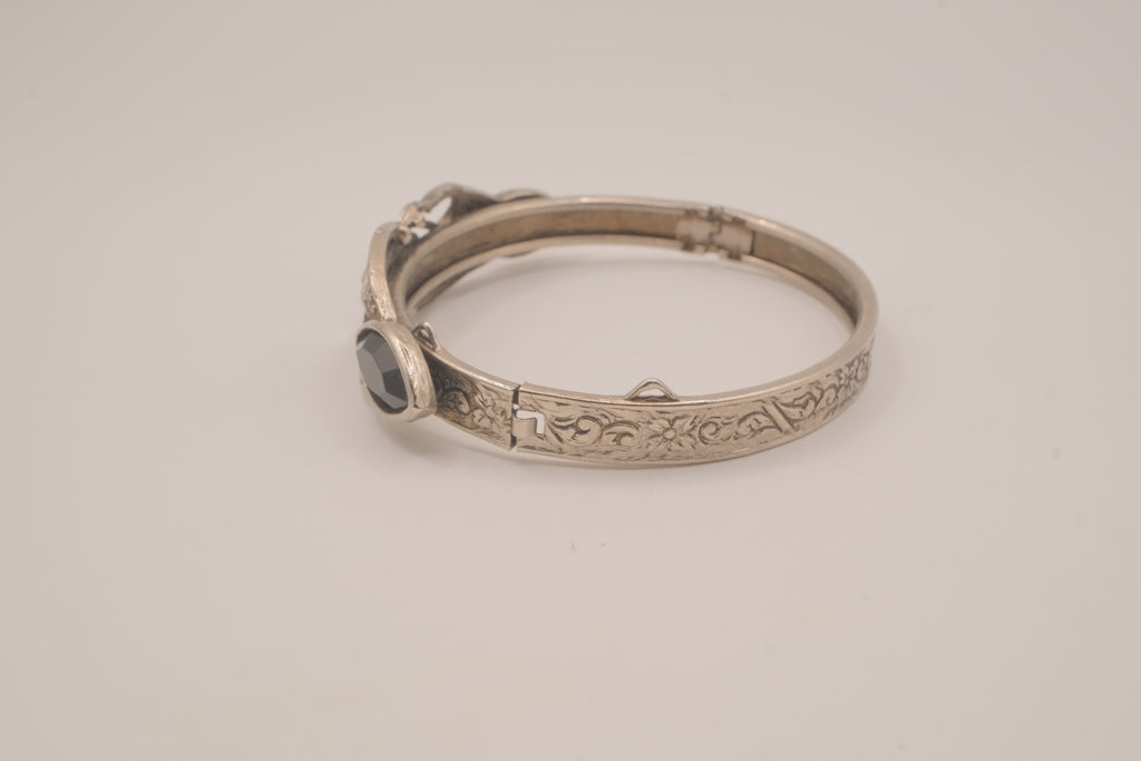 Vintage Art Deco style hinged bangle bracelet