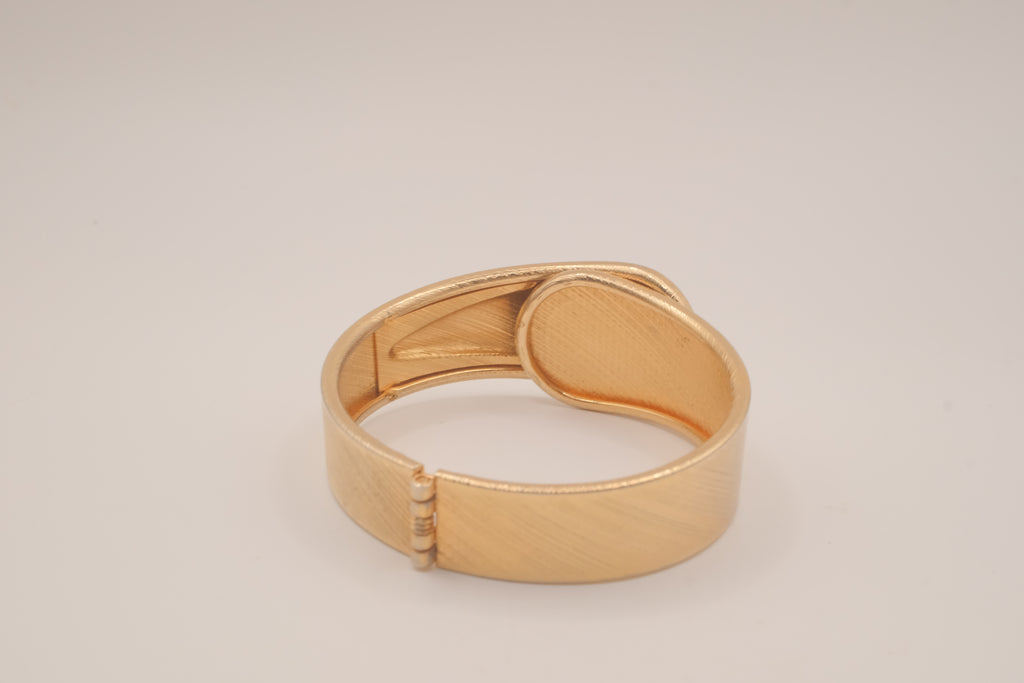 Vintage Sarah Cov "Tailored Cuff" hinged clamper bangle bracelet