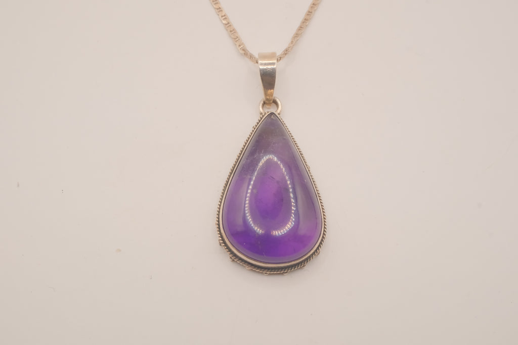 Vintage Sterling silver teardrop Amethyst pendant necklace