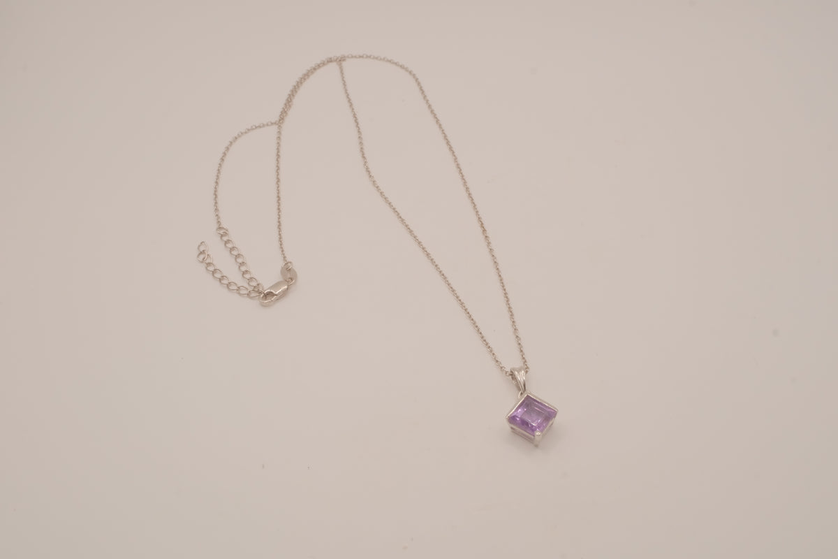 Sterling silver Princess cut amethyst pendant