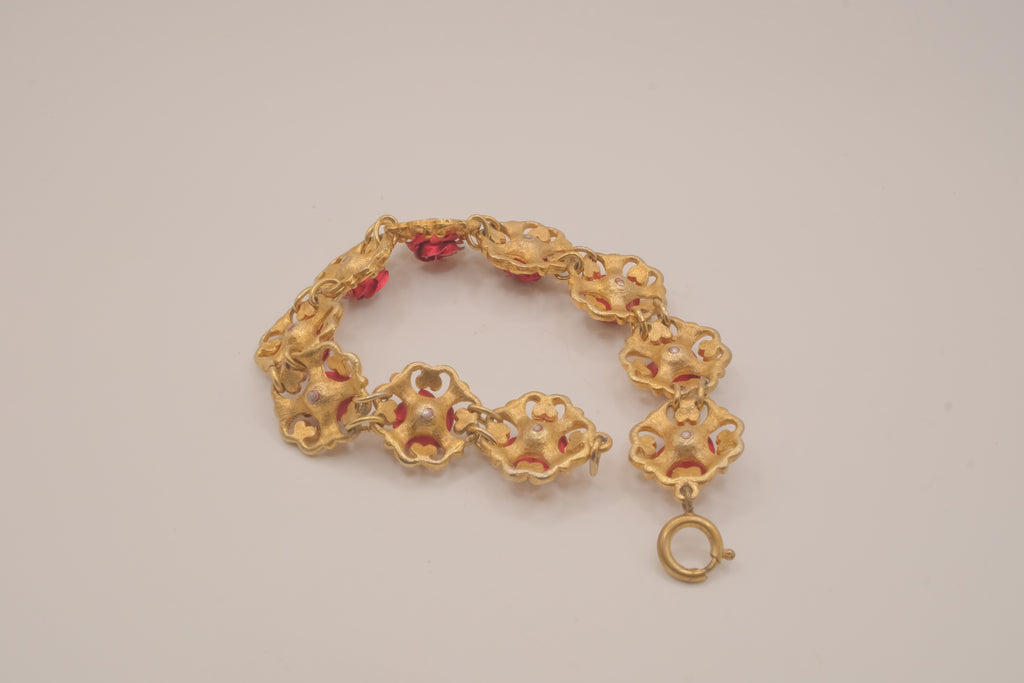 Vintage gold tone roses link bracelet