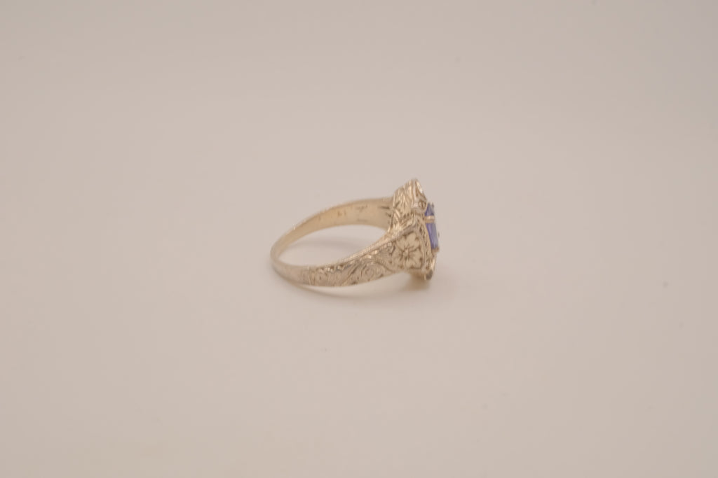 Vintage Sterling silver Tanzanite filigree ring