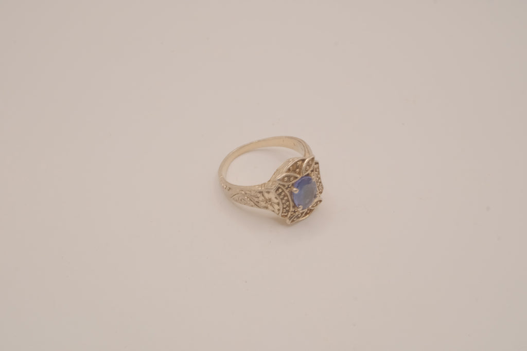 Vintage Sterling silver Tanzanite filigree ring