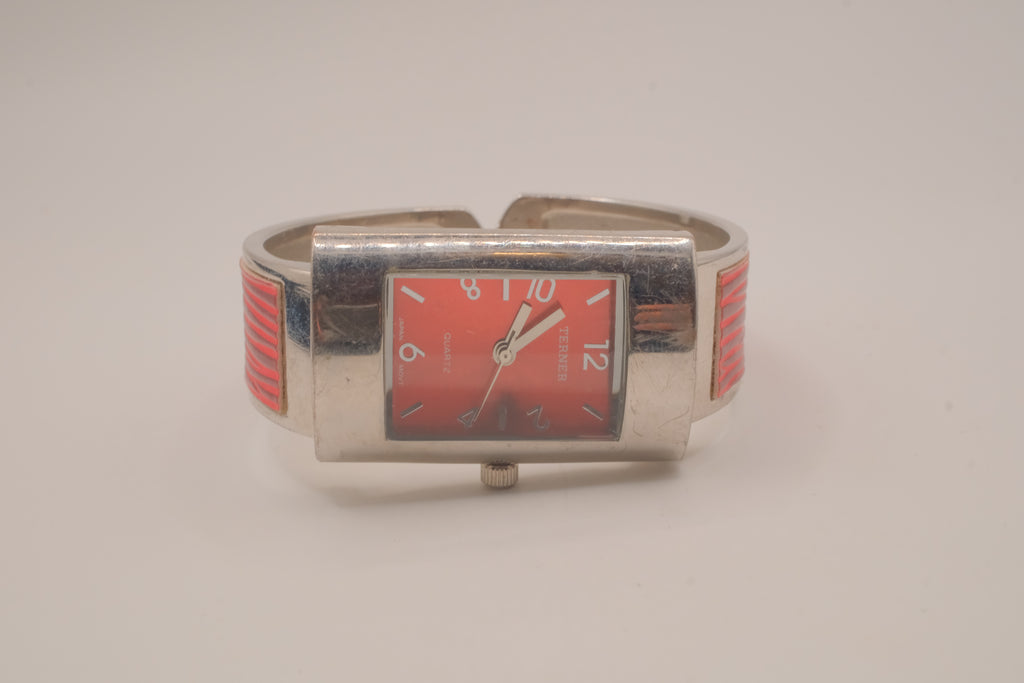 Terner quartz Red cuff watch&nbsp;