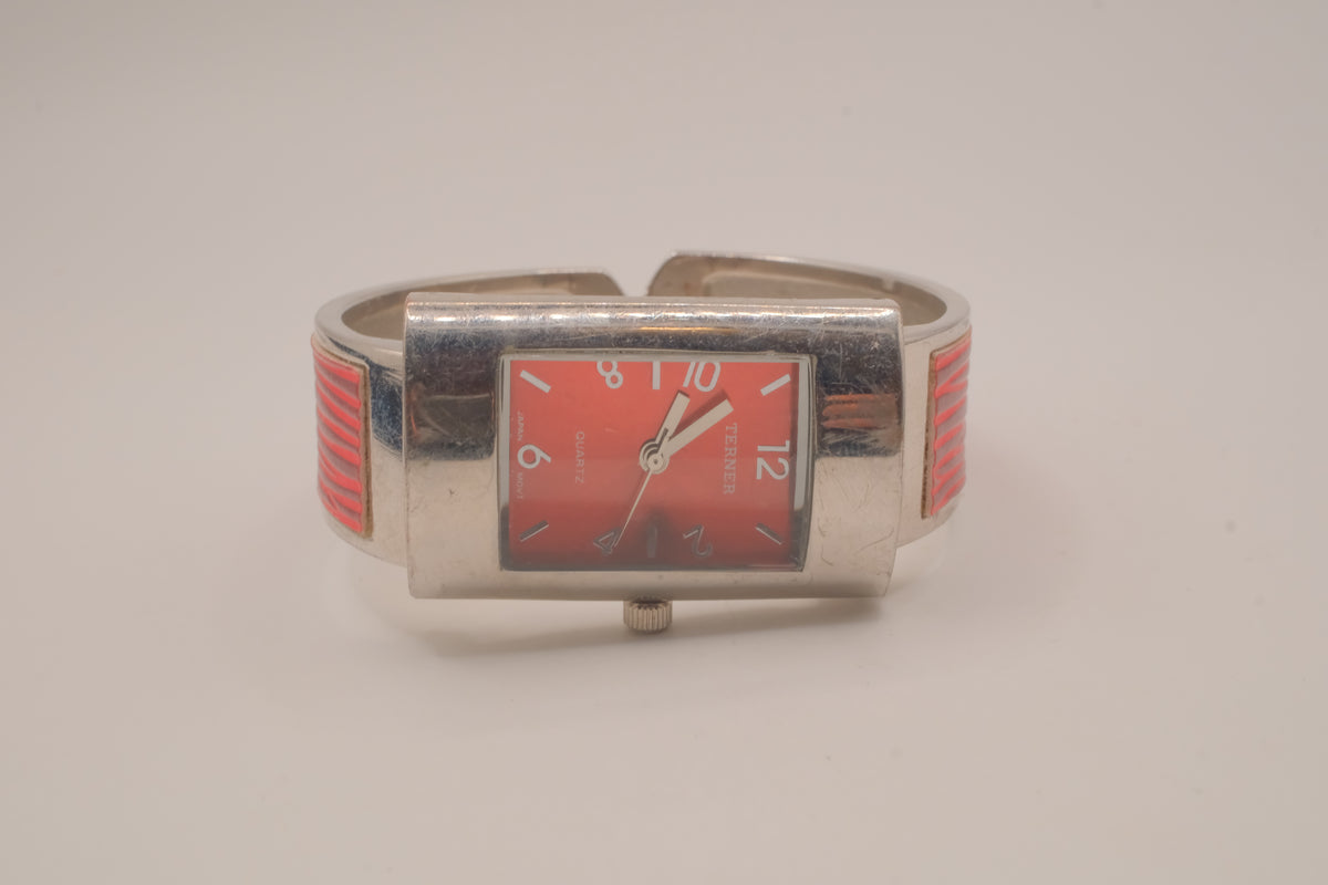 Terner quartz Red cuff watch&nbsp;