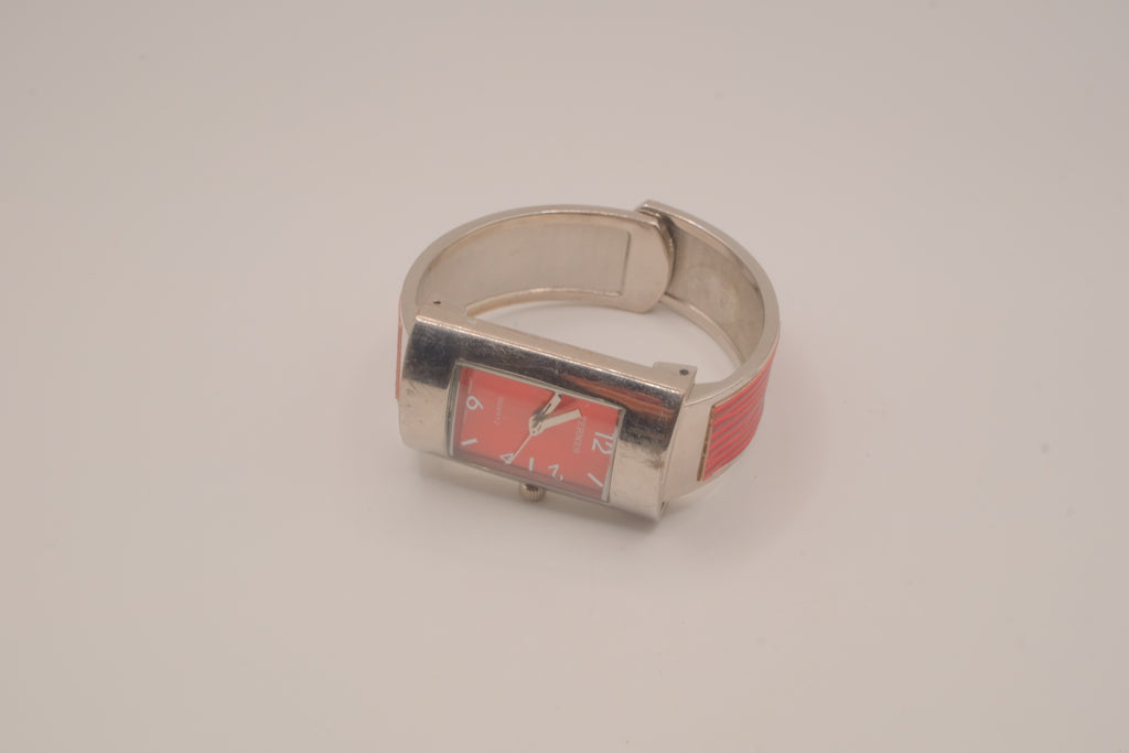 Terner quartz Red cuff watch&nbsp;