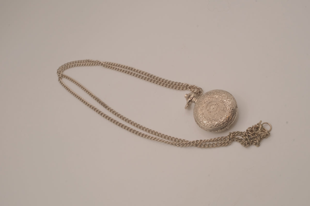 Vintage La Brea Zodiac sign pocket pendant watch&nbsp;