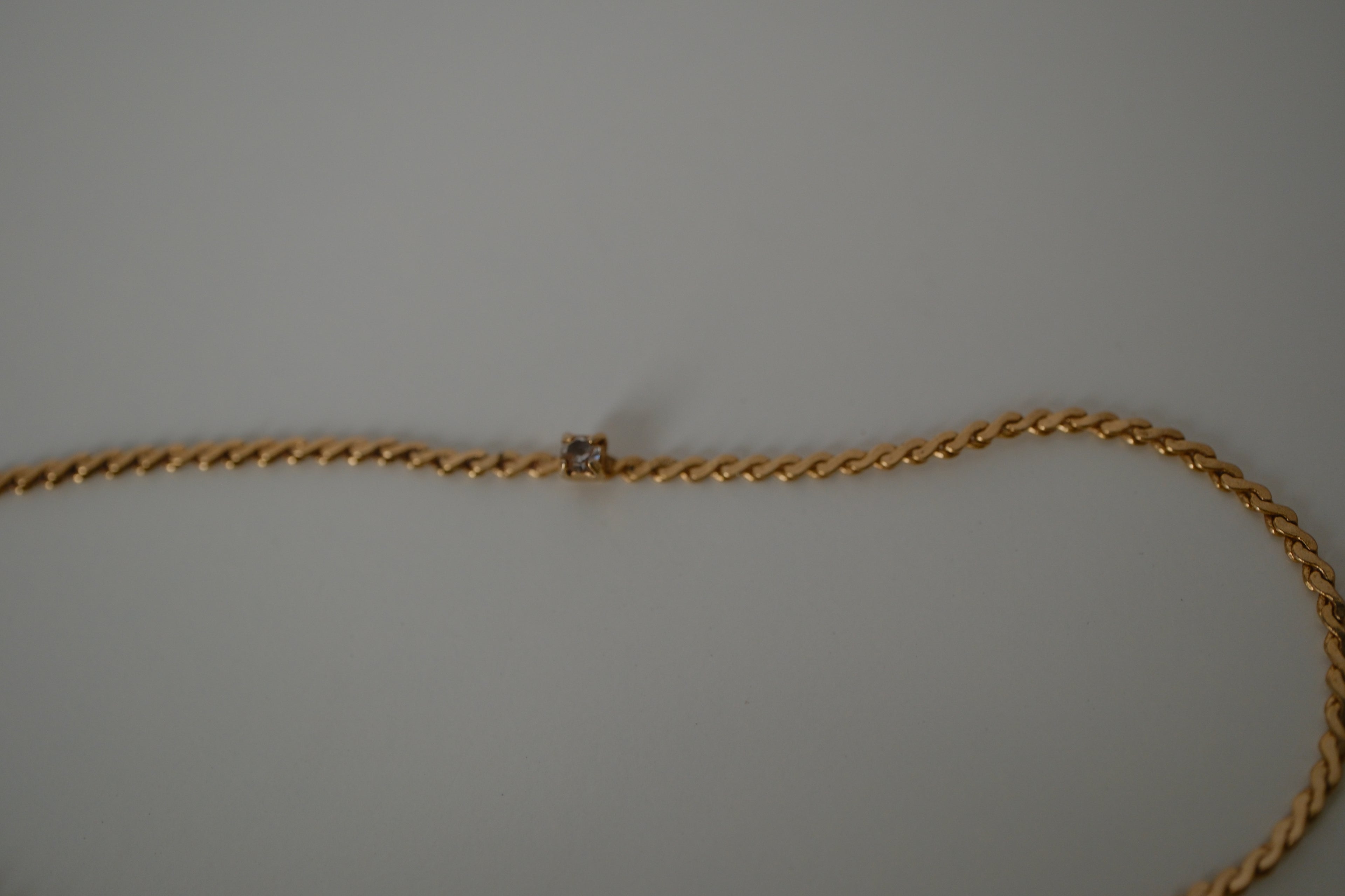 Delicate gold chain bracelet